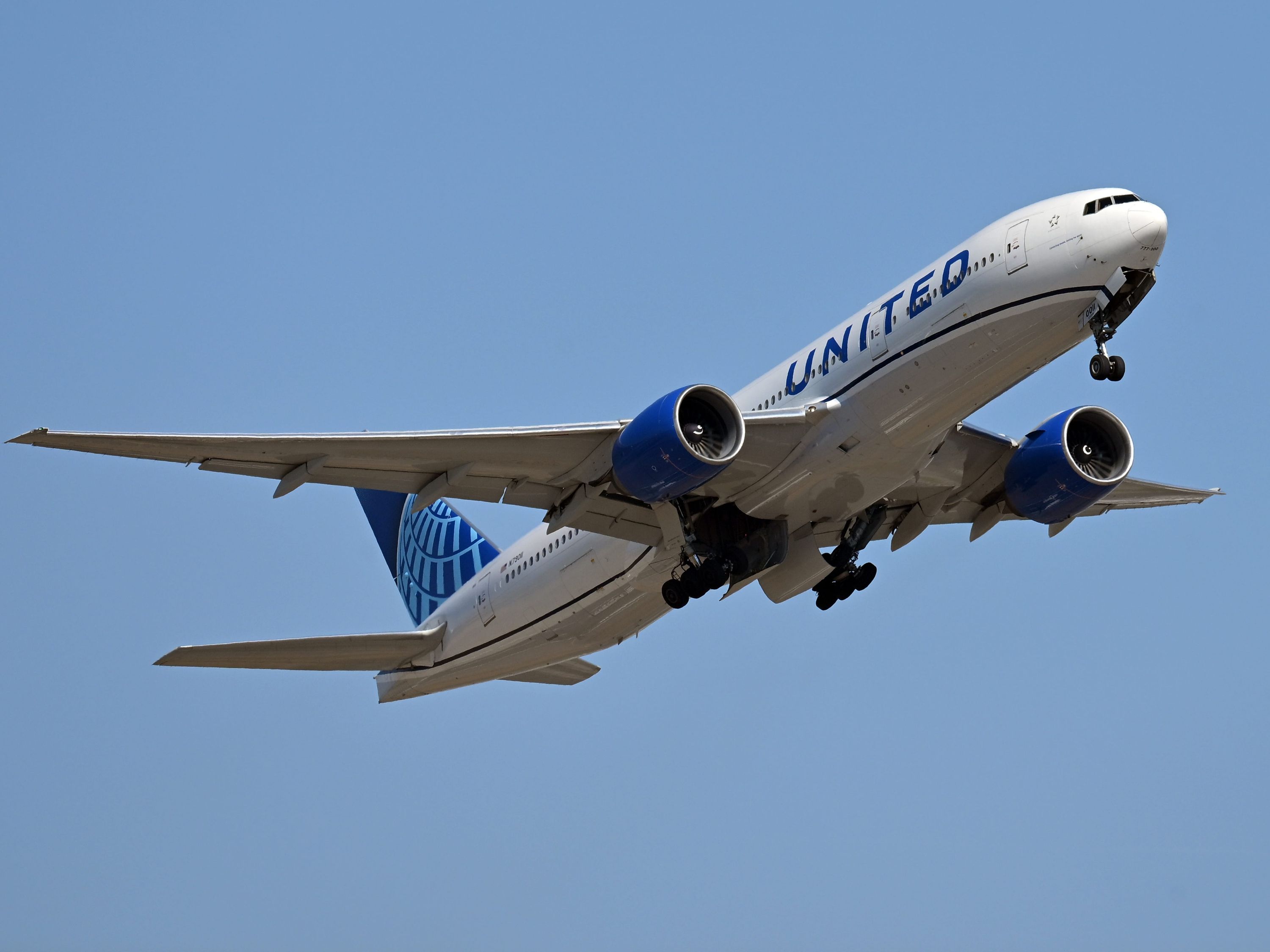 United Airlines facilita checagem de voos com Starlink