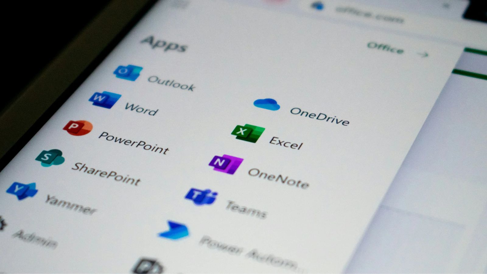 IA acelera criação de suíte de produtividade open-source contra Microsoft e Adobe