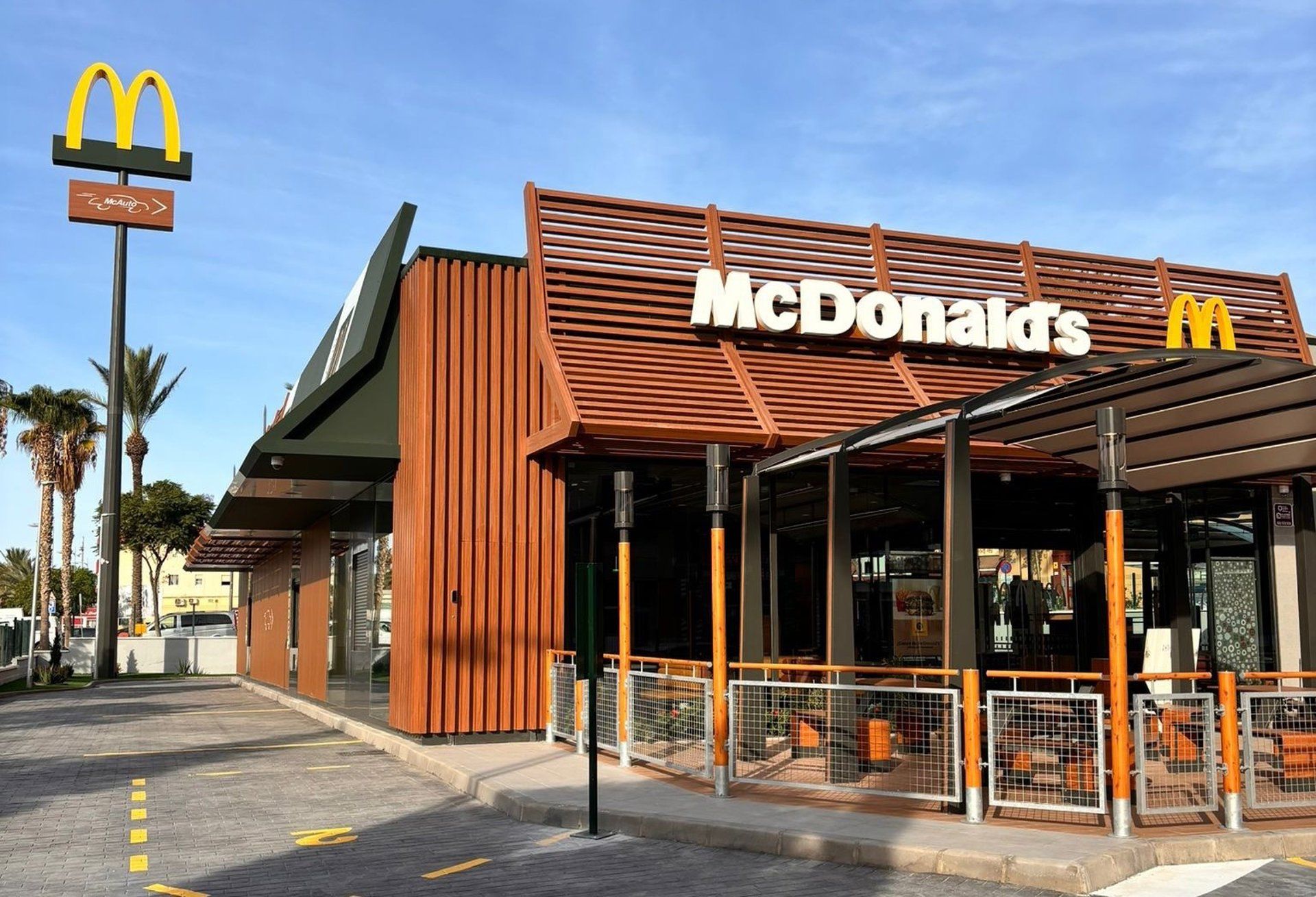 McDonald's injeta quase US$ 7,5 bi para turbinar franquias e reduzir custos