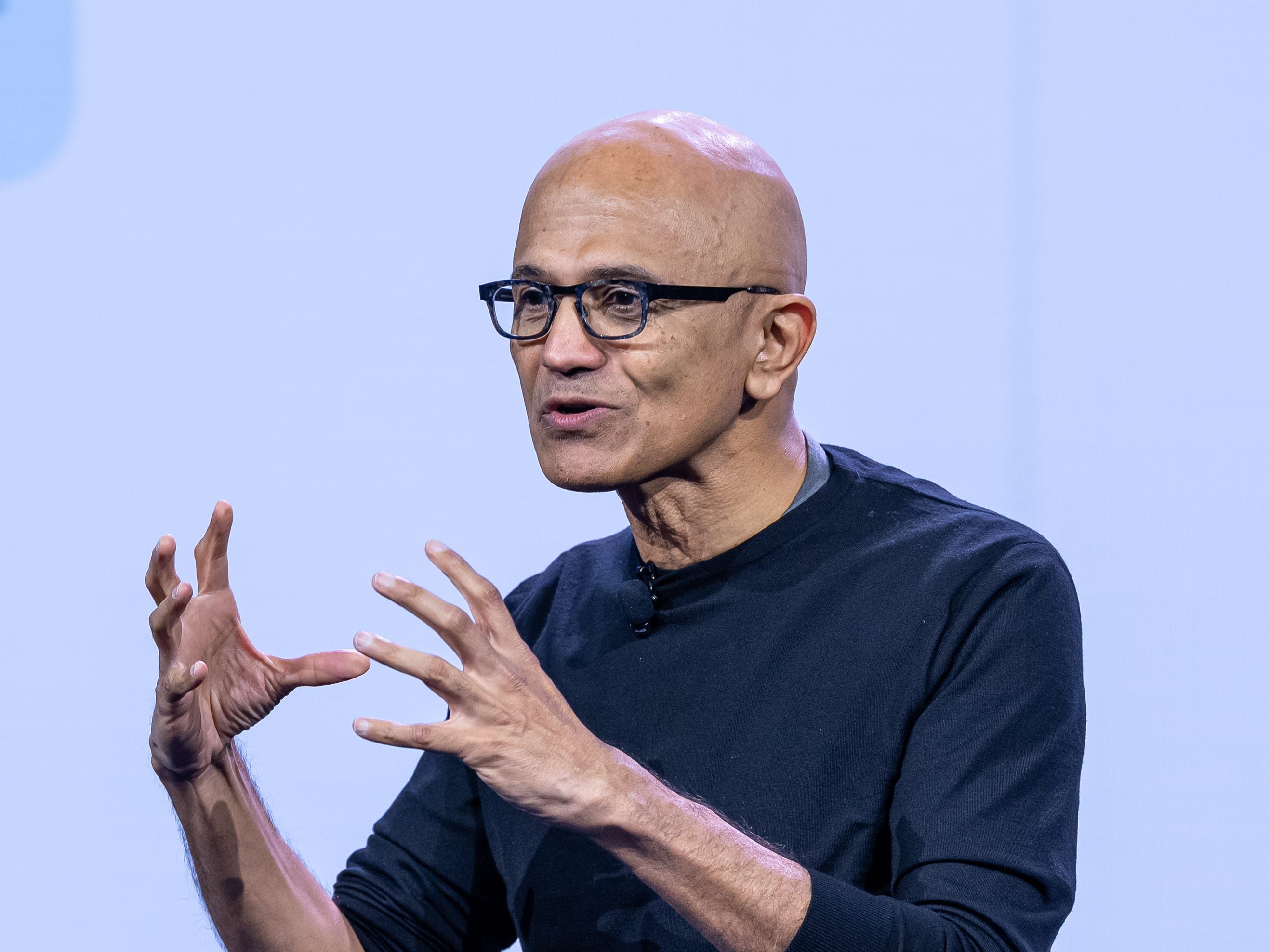 Satya Nadella: Alinhamento da IA é mais difícil do que se pensava