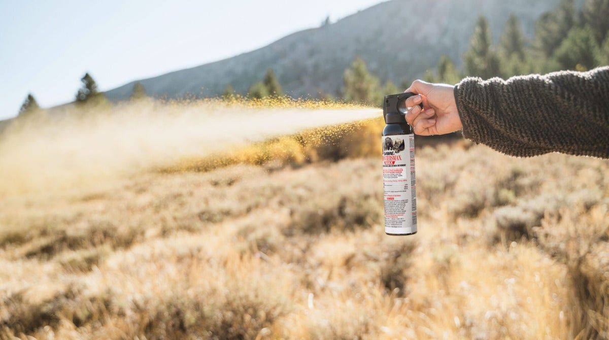 A Tecnologia do Spray de Urso: O 11º Essencial para o Aventureiro Global