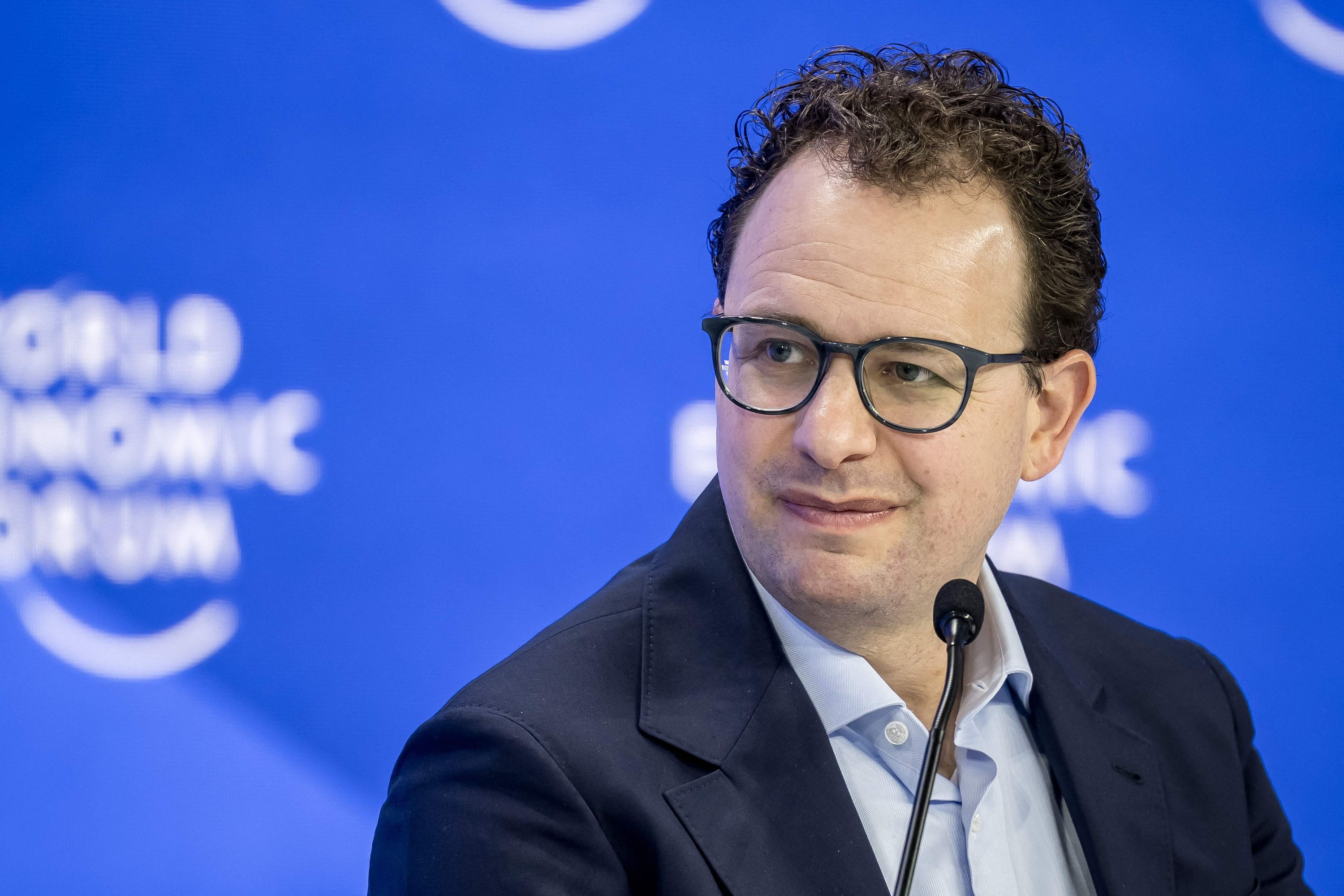 Anthropic mira IPO multibilionária enquanto debate sobre segurança da IA se intensifica