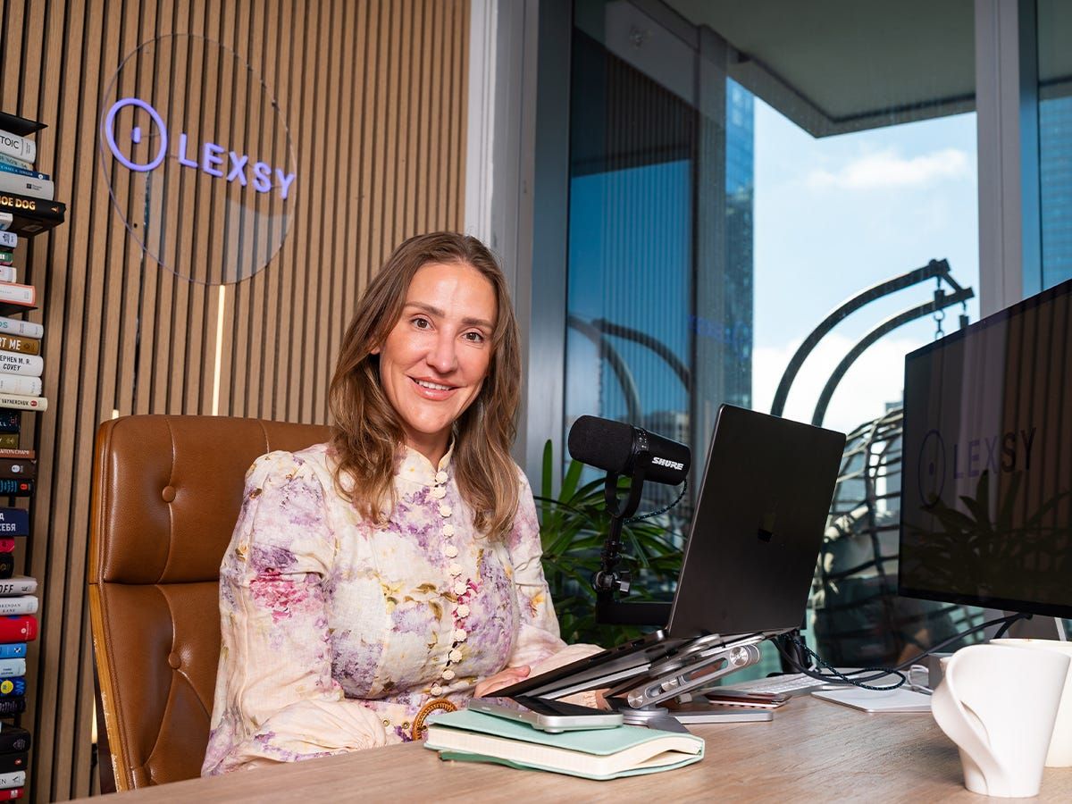 Advogada troca Big Law por startup de IA e fatura R$ 2 mi em seis meses