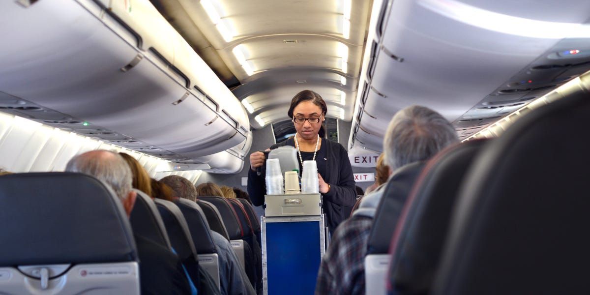 A tela venceu: American Airlines recua e dobra a aposta no luxo