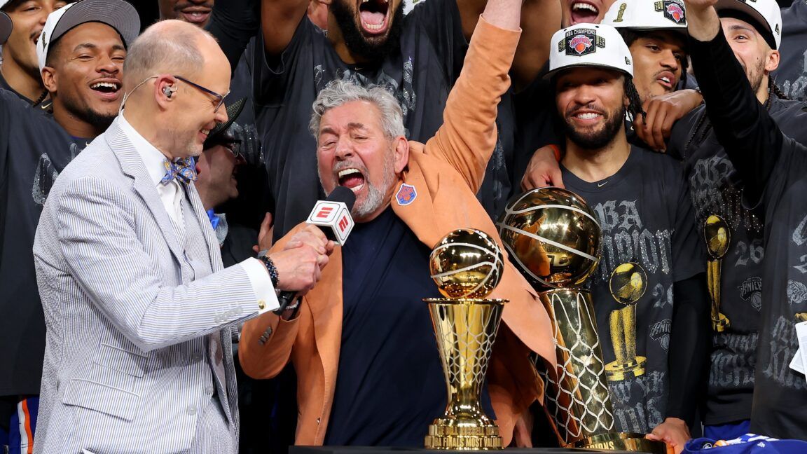 Knicks enganam funcionários com falso prêmio de anel de campeão em teste de segurança