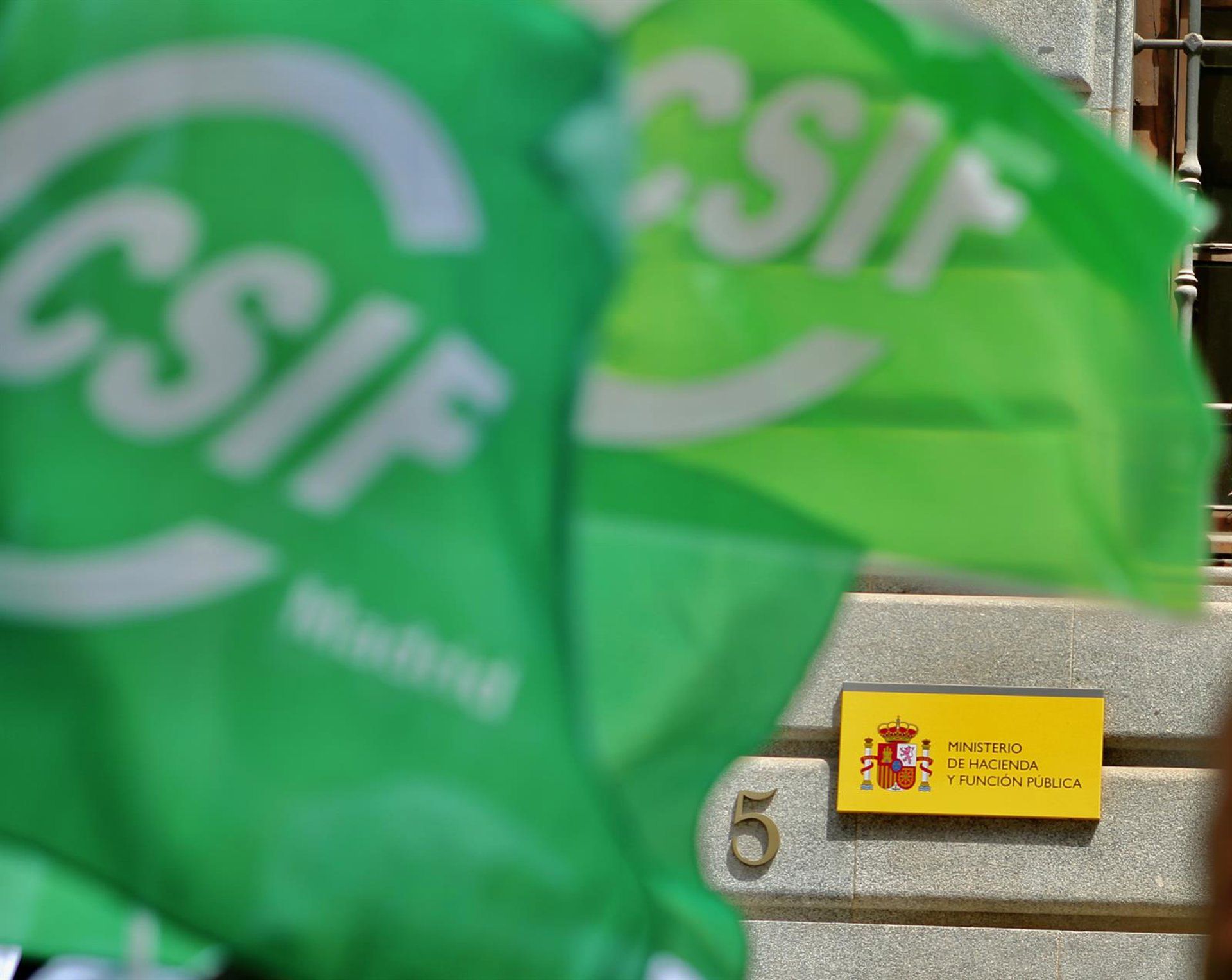 Espanha destrava aposentadoria parcial para trabalhadores do setor público