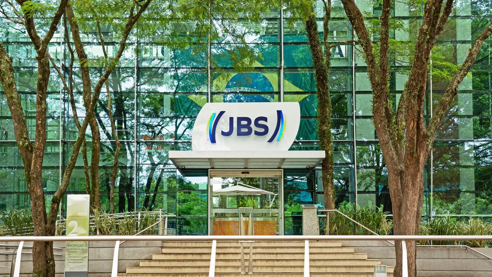 JBS fecha unidades nos EUA e sinaliza ajuste estratégico em meio à escassez de gado