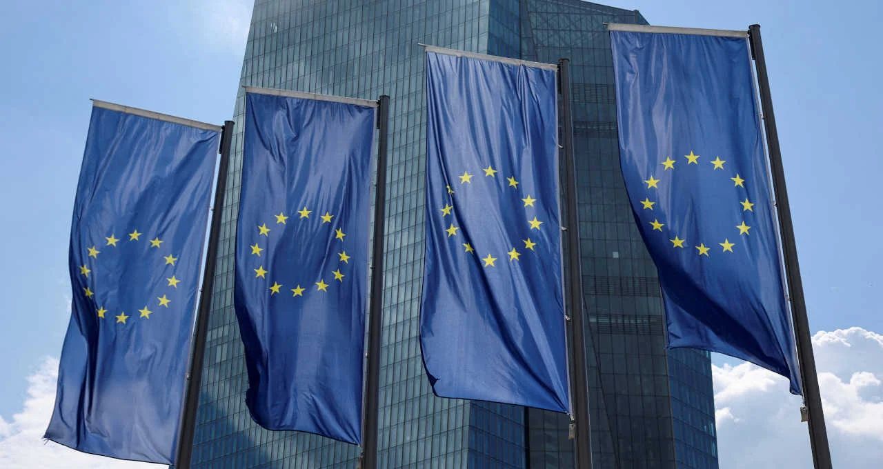 Tecnologia sustenta bolsas europeias em meio à tensão no Oriente Médio