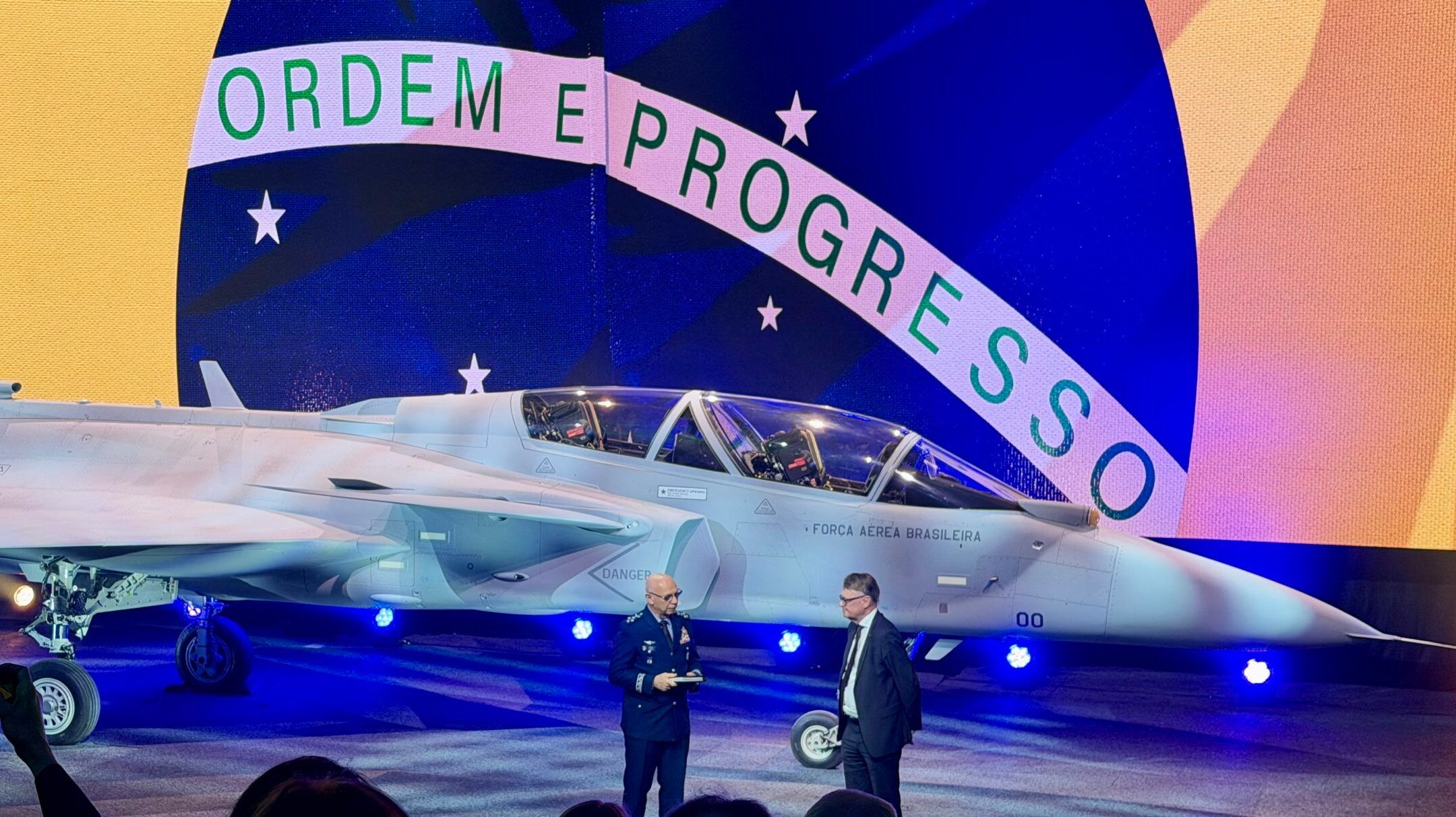 Embraer amplia participação no Gripen, mas descarta entrada própria no mercado de caças