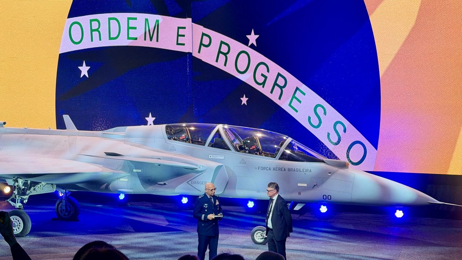 Embraer amplia participação no Gripen, mas descarta entrada própria no mercado de caças