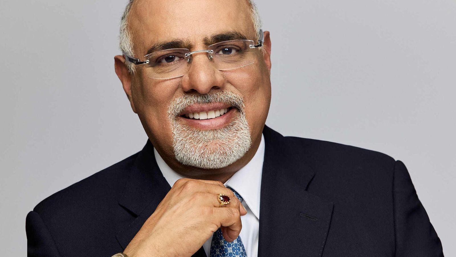 Raja Rajamannar vê era de ouro no marketing — mas alerta para o mar de mesmice da IA