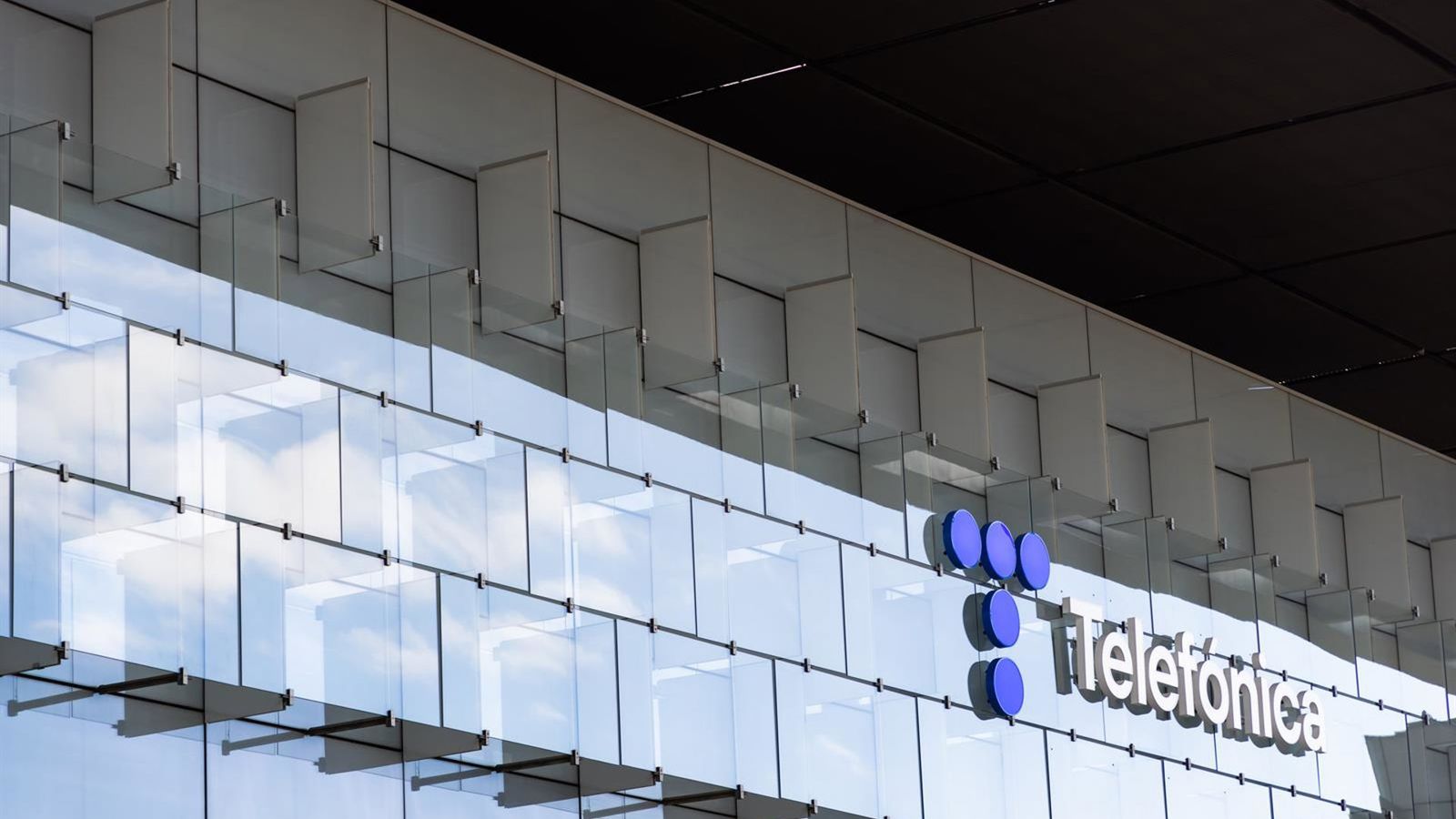 Telefónica vende sede histórica na Gran Vía por menos de €200 milhões e muda sede para Distrito C