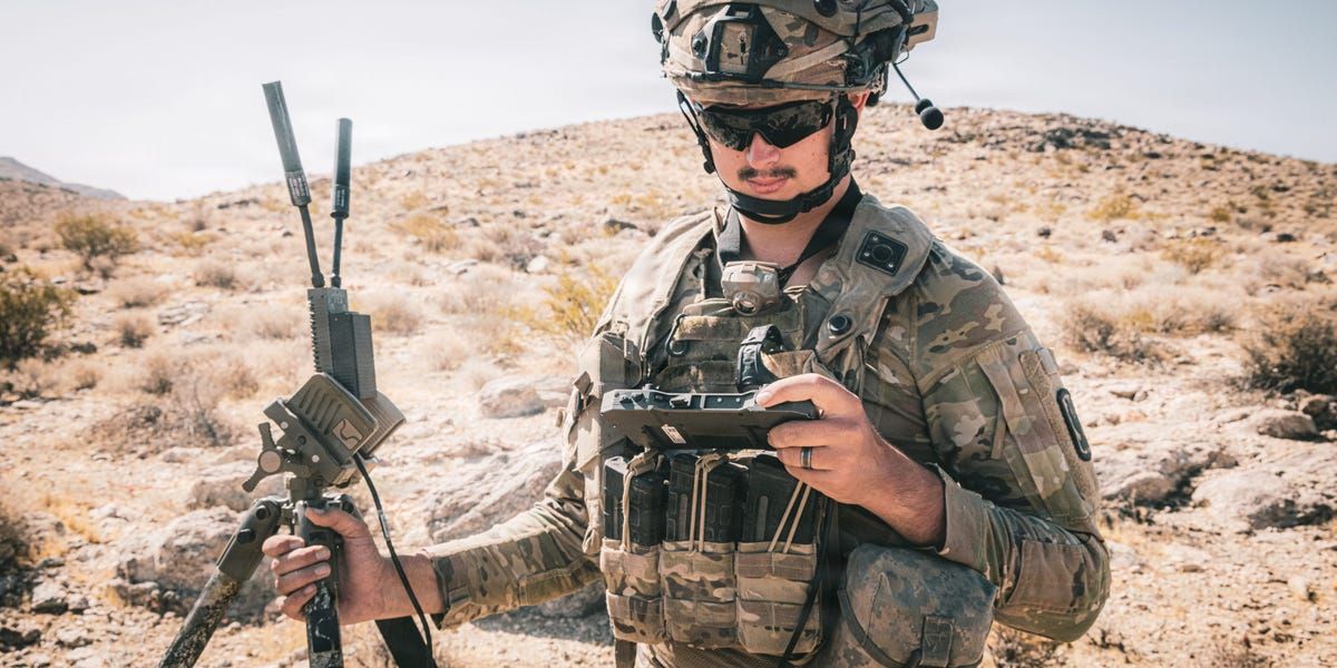 O novo soldado americano: um Samsung no peito e um mapa no bolso