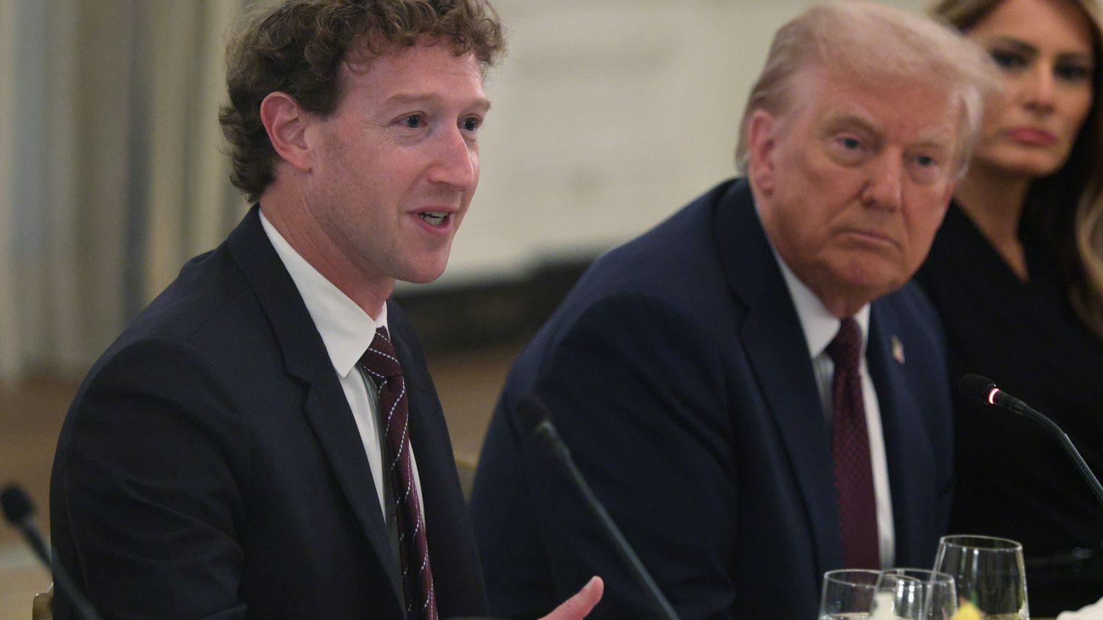 Trump reúne gigantes da IA — e ignora a Apple