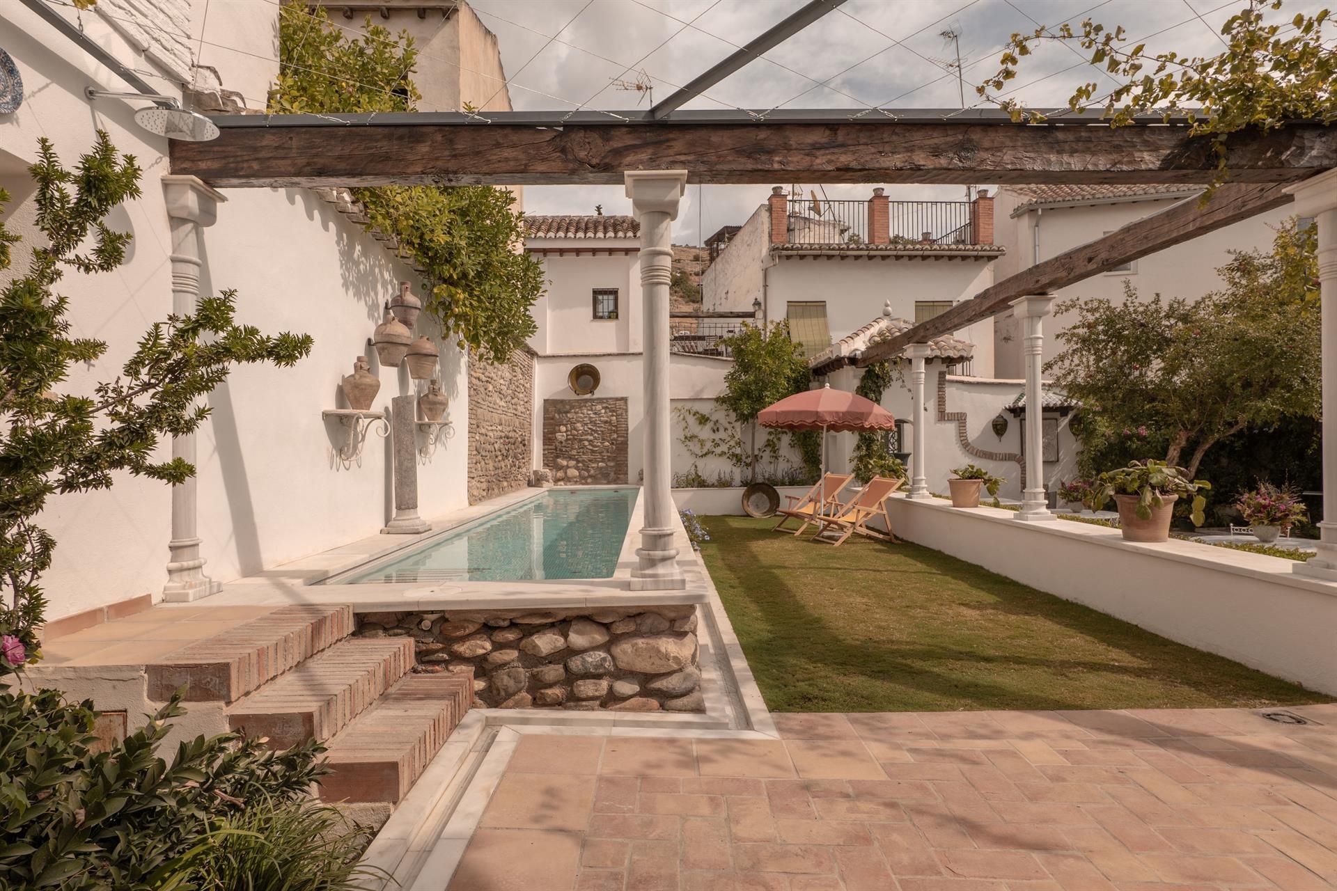 Palácio do S. XIII renasce como hotel 5 estrelas em Granada