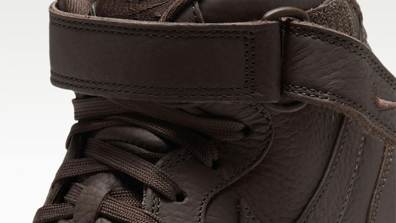 Nike: A doce arte de transformar tênis em desejo cultural
