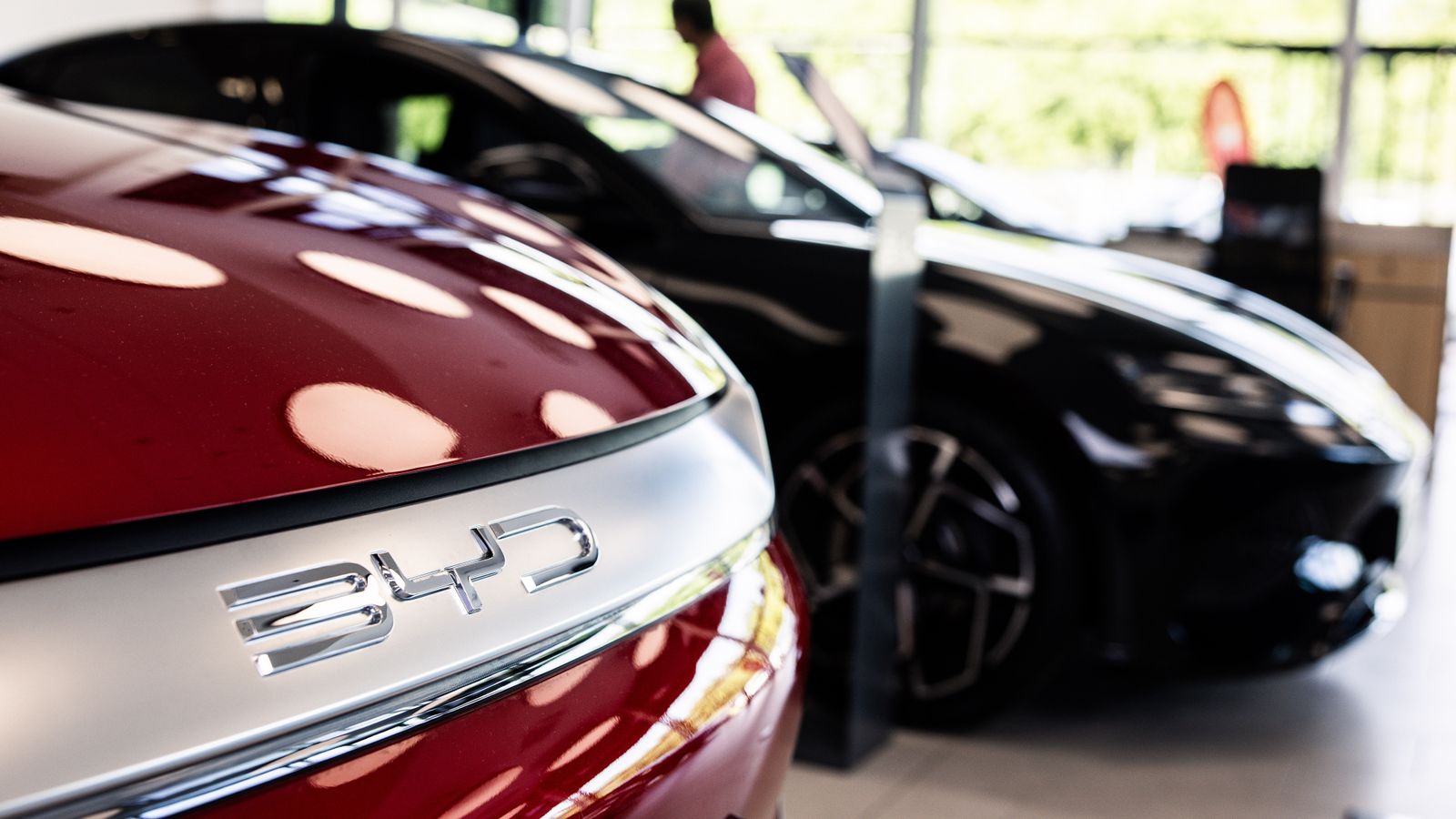 BYD investe US$ 2 bilhões em rede de carregadores ultrarrápidos na Europa
