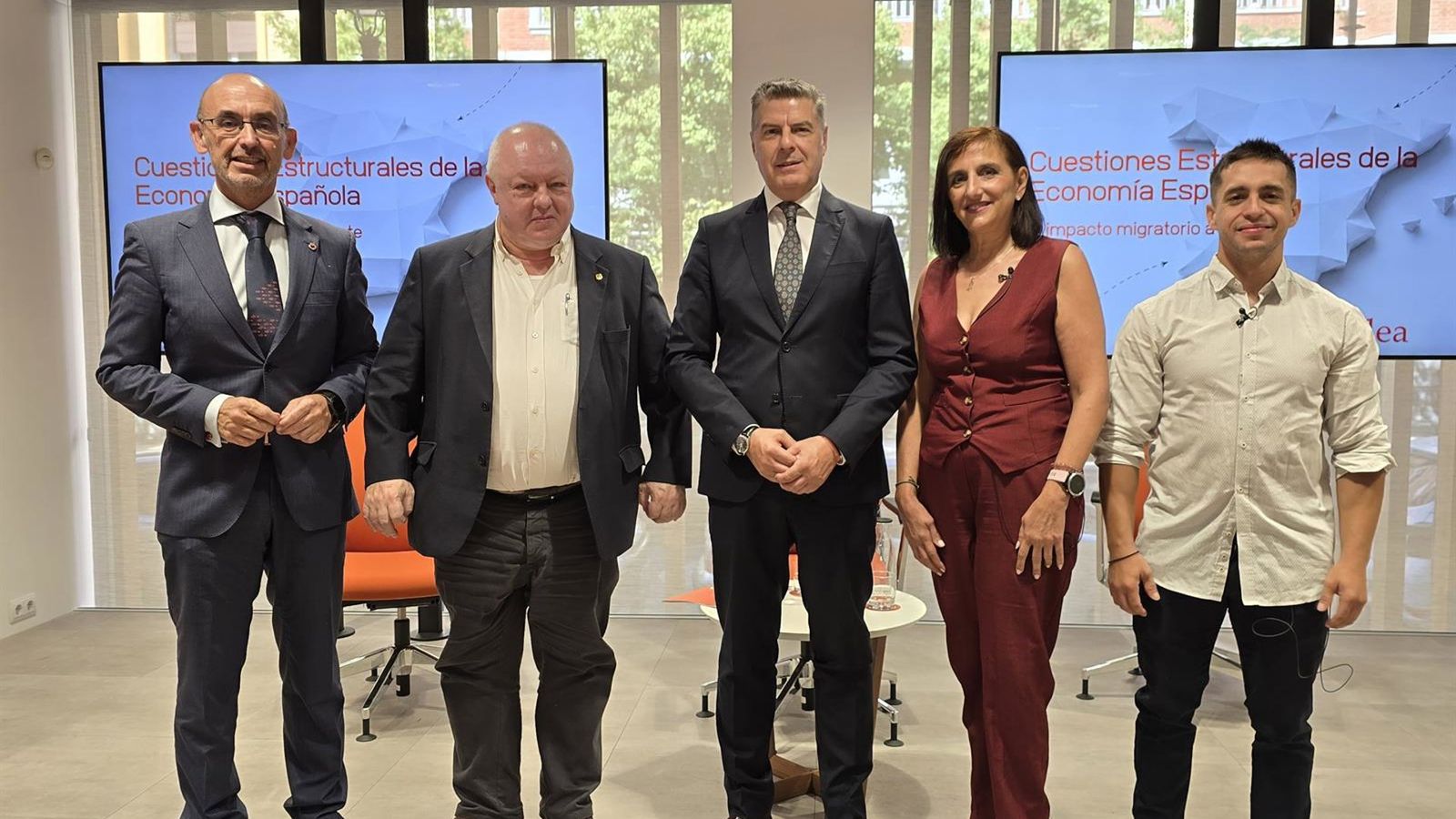 Imigração sustenta 1,7 ponto do crescimento do PIB espanhol entre 2022 e 2025