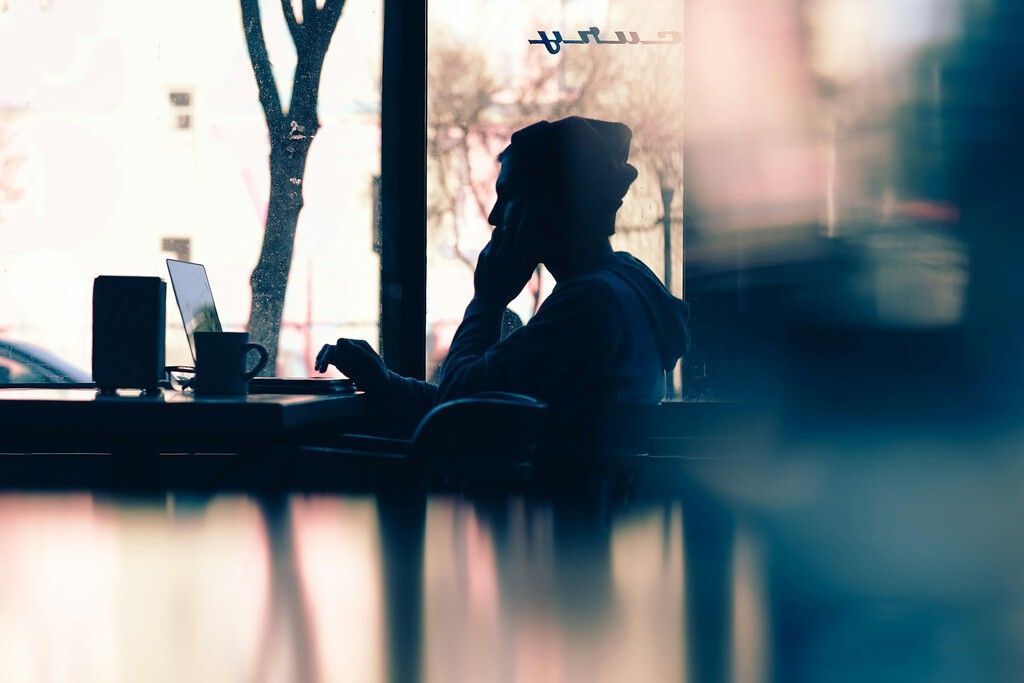Teletrabalho seguro: VPN, nuvem e senhas protegem dados em redes públicas