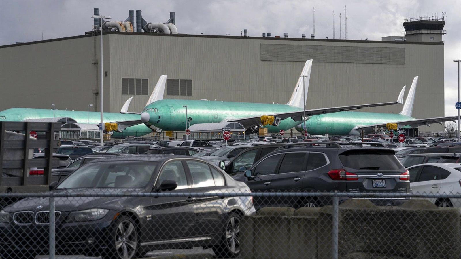 Software falho no 737 Max 10 não impede certificação, diz FAA