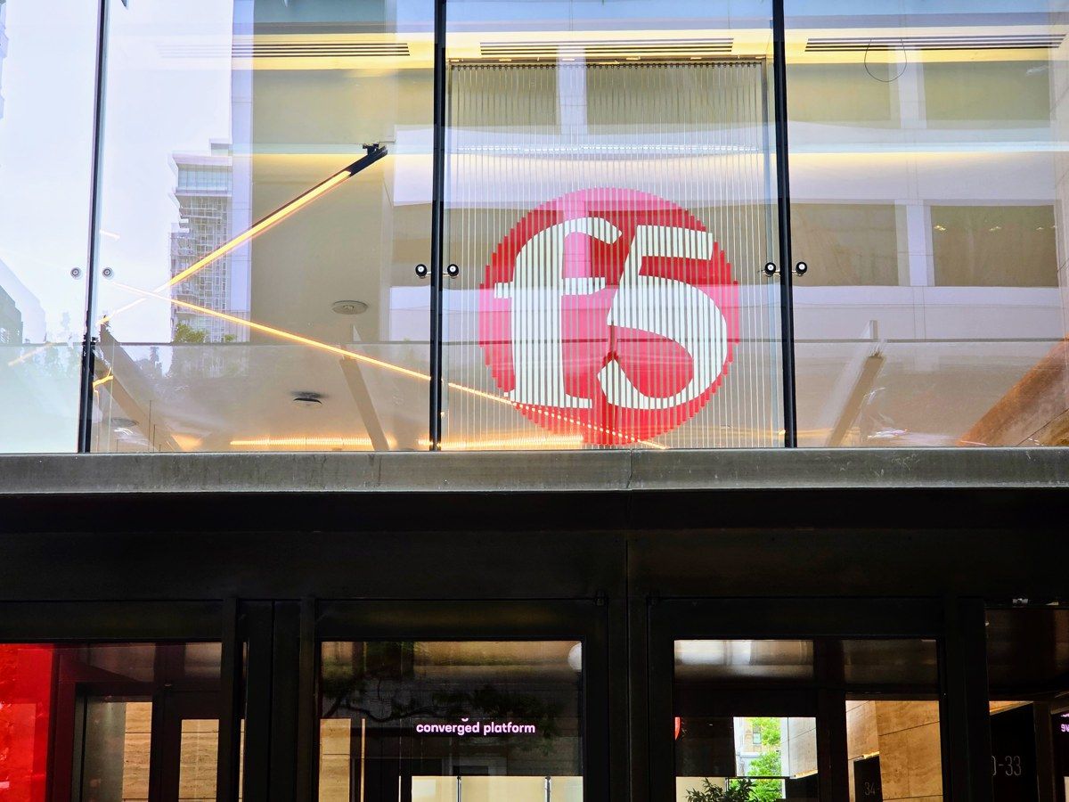 F5 despenca 20% com aposta em IA e receita futura em xeque