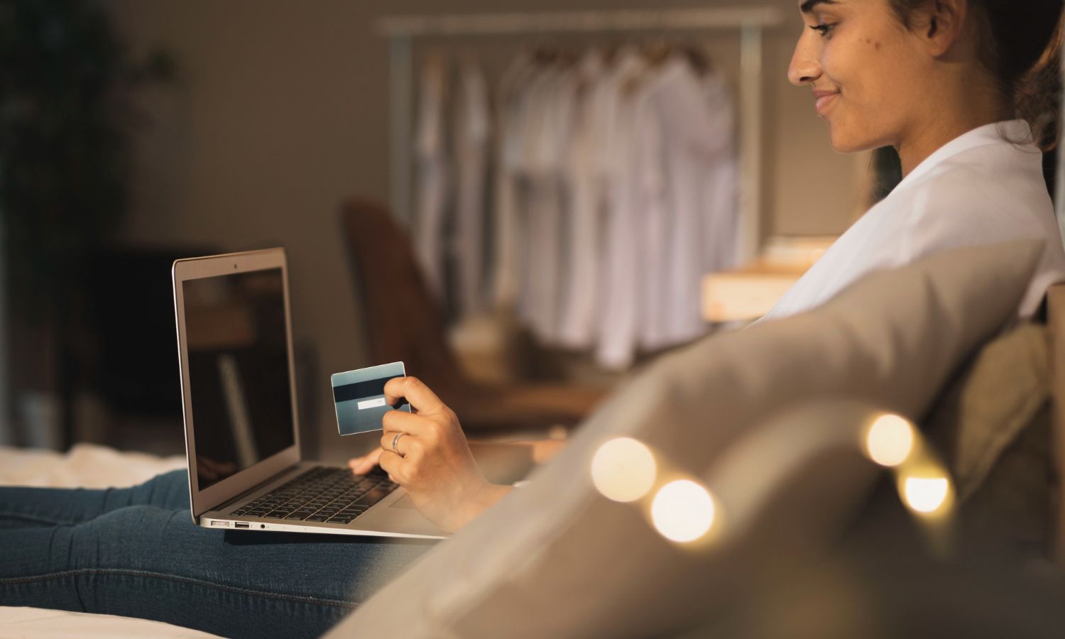 IA na Black Friday: prompts para achar descontos reais e evitar armadilhas