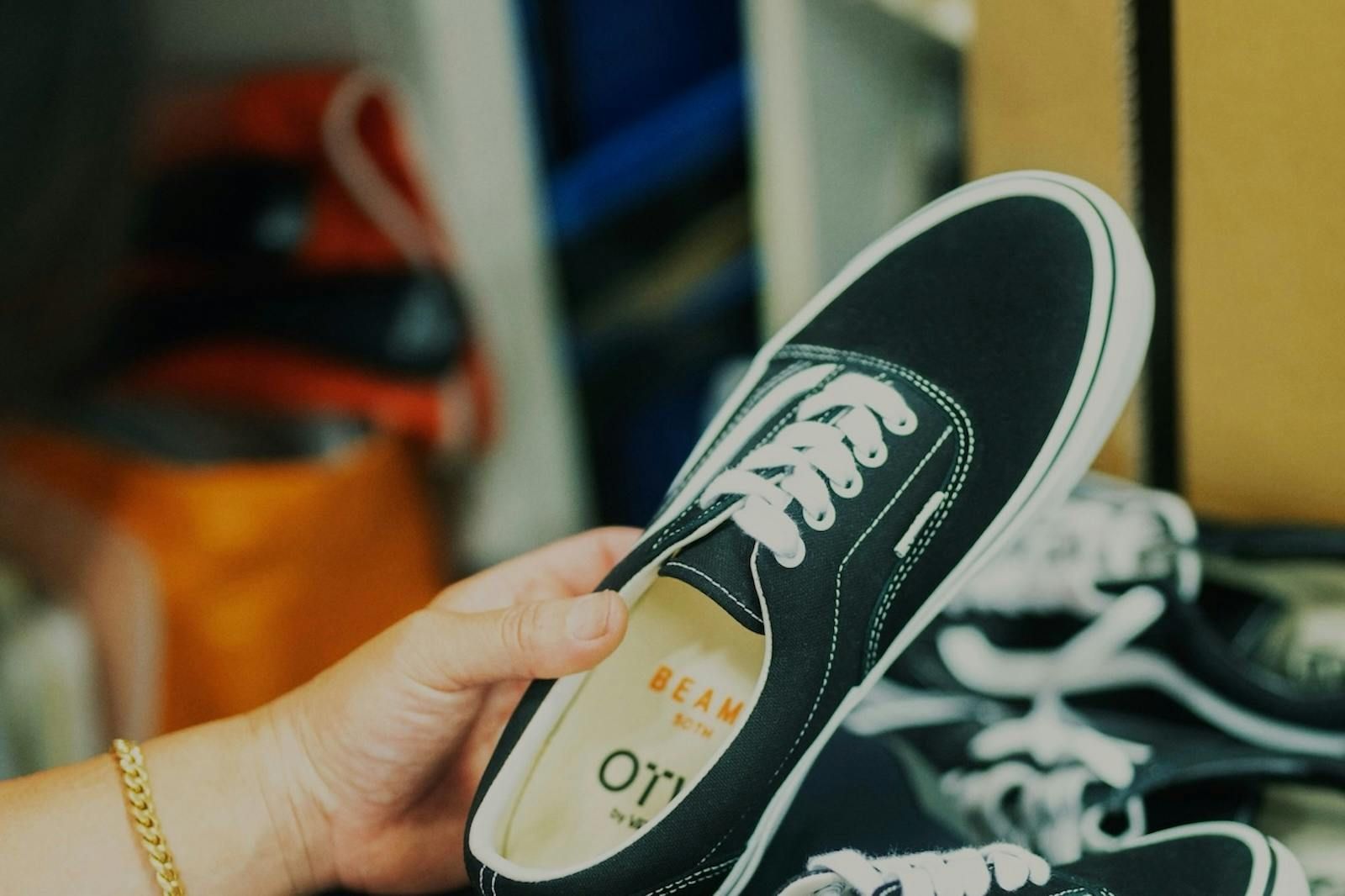 BEAMS funde ícones da Vans em novo tênis híbrido — o Skool Era
