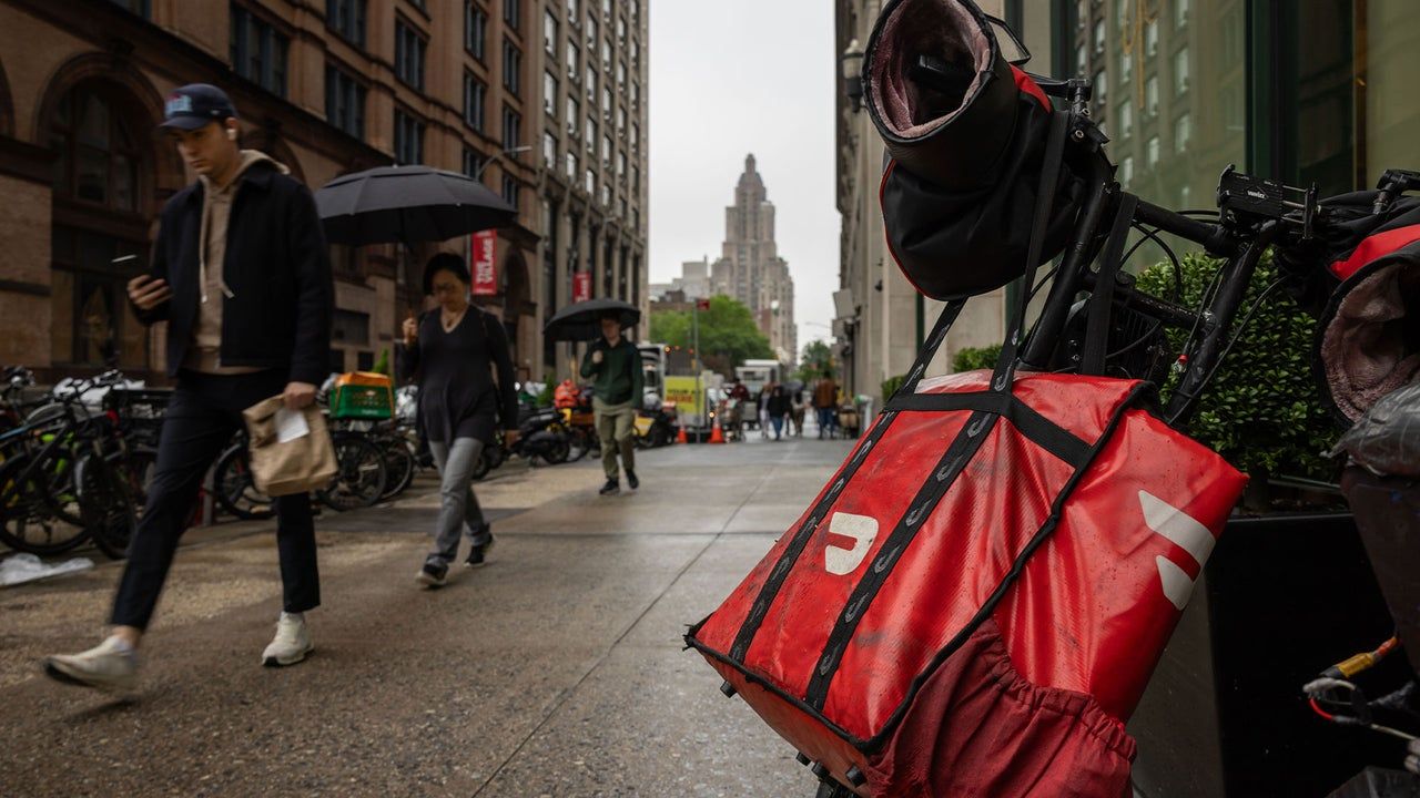 DoorDash mira Instacart em aquisição de US$ 17 bi