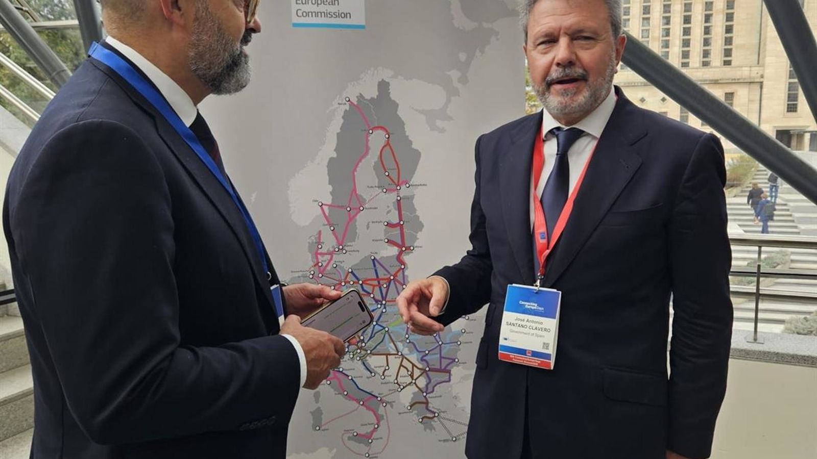 Santano debate conectividade e transporte sustentável com líderes europeus