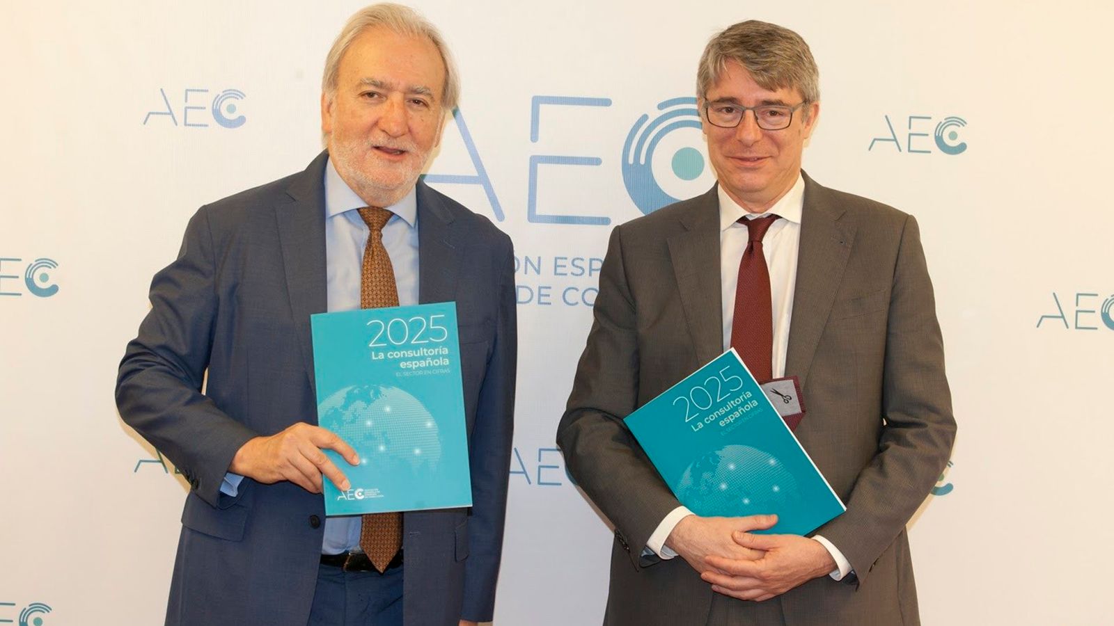 Setor de consultoria na Espanha atinge 23,6 bilhões de euros e expande força de trabalho