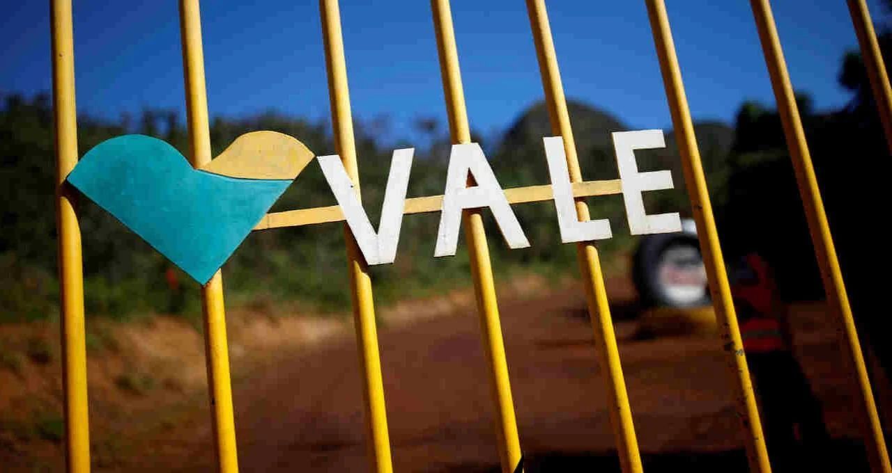 Lucro da Vale despenca 54% no 3T26 com minério em queda e custos de frete pressionados pelo petróleo