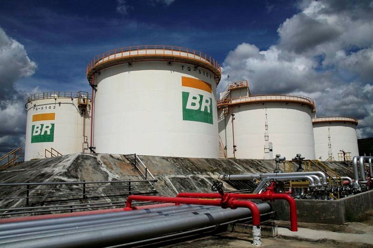 O Copom entrega o corte. O mercado agora olha para a Petrobras