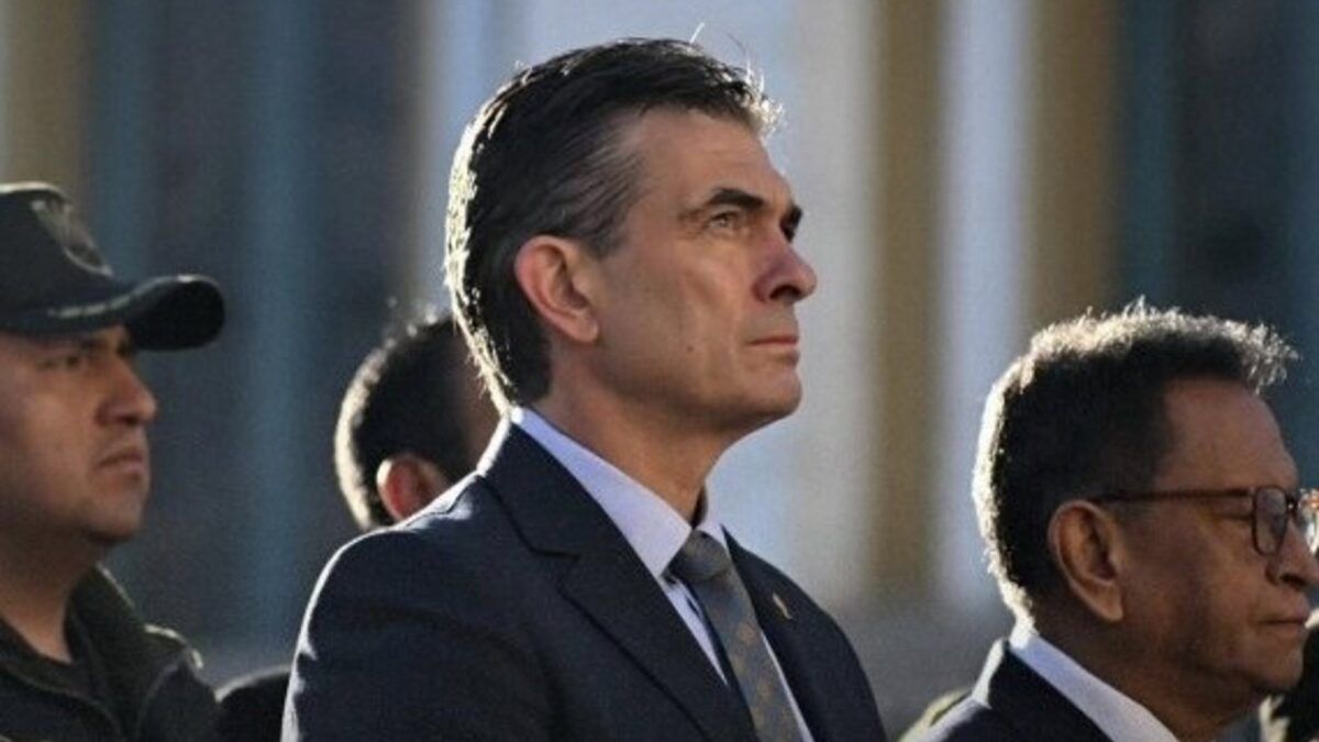 Bolívia volta ao FMI: um resgate de US$ 1,9 bilhão para evitar o colapso