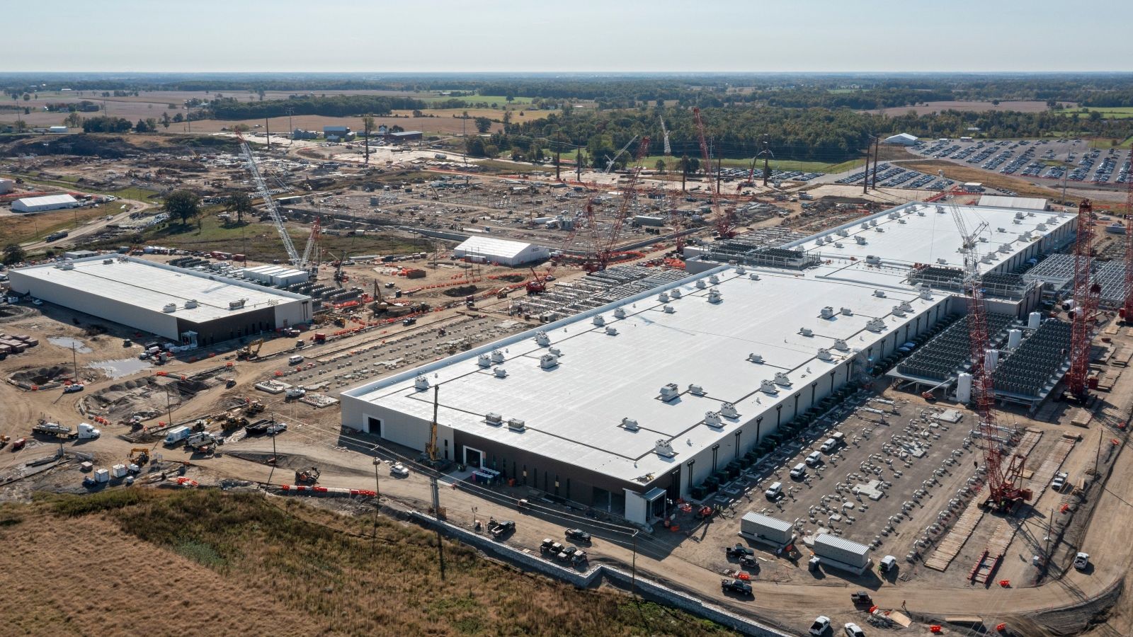 Ativista climático em Michigan une oposição a energia limpa e data centers
