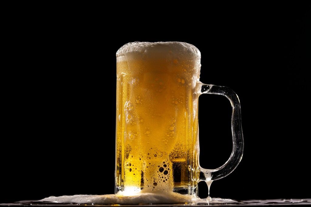Cervejas sem álcool sustentam crescimento do setor enquanto consumo tradicional cai