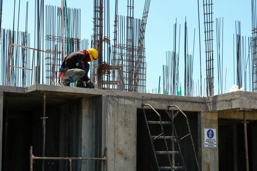 Subida do salário mínimo na Espanha anula 45% dos acordos coletivos