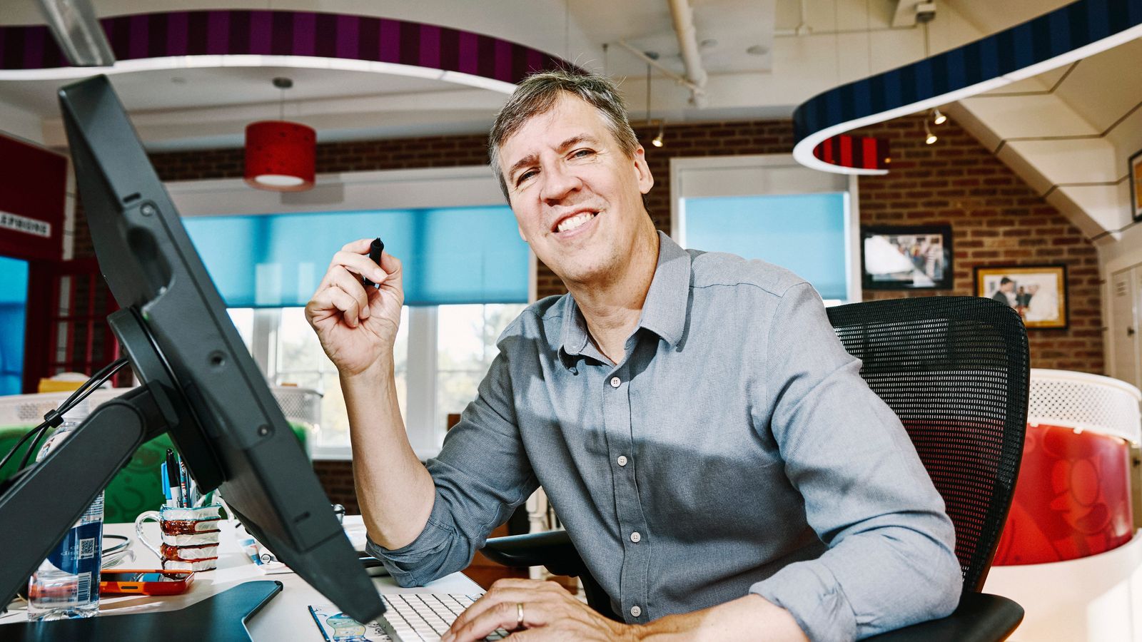 Jeff Kinney: IA pode roubar a capacidade de pensar das crianças