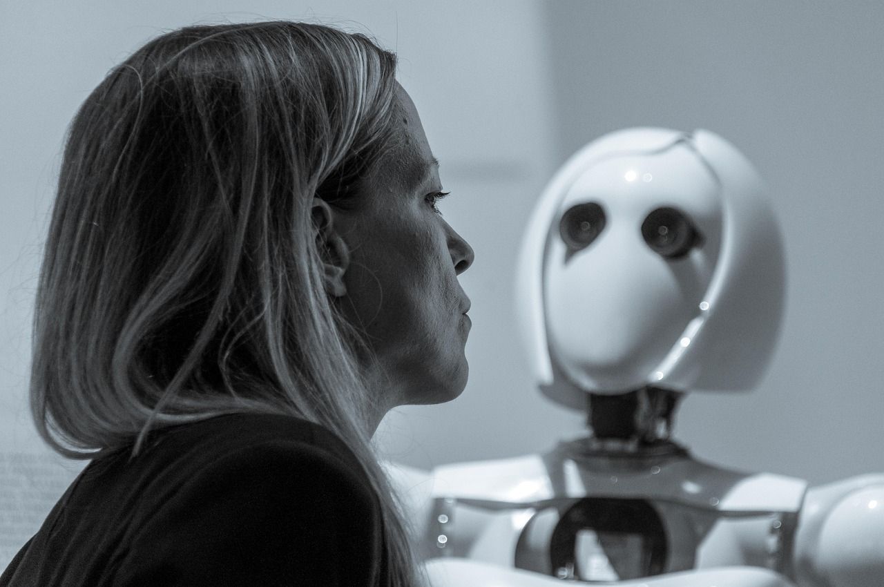 Richtech Robotics aposta em robô influenciador para humanizar a IA