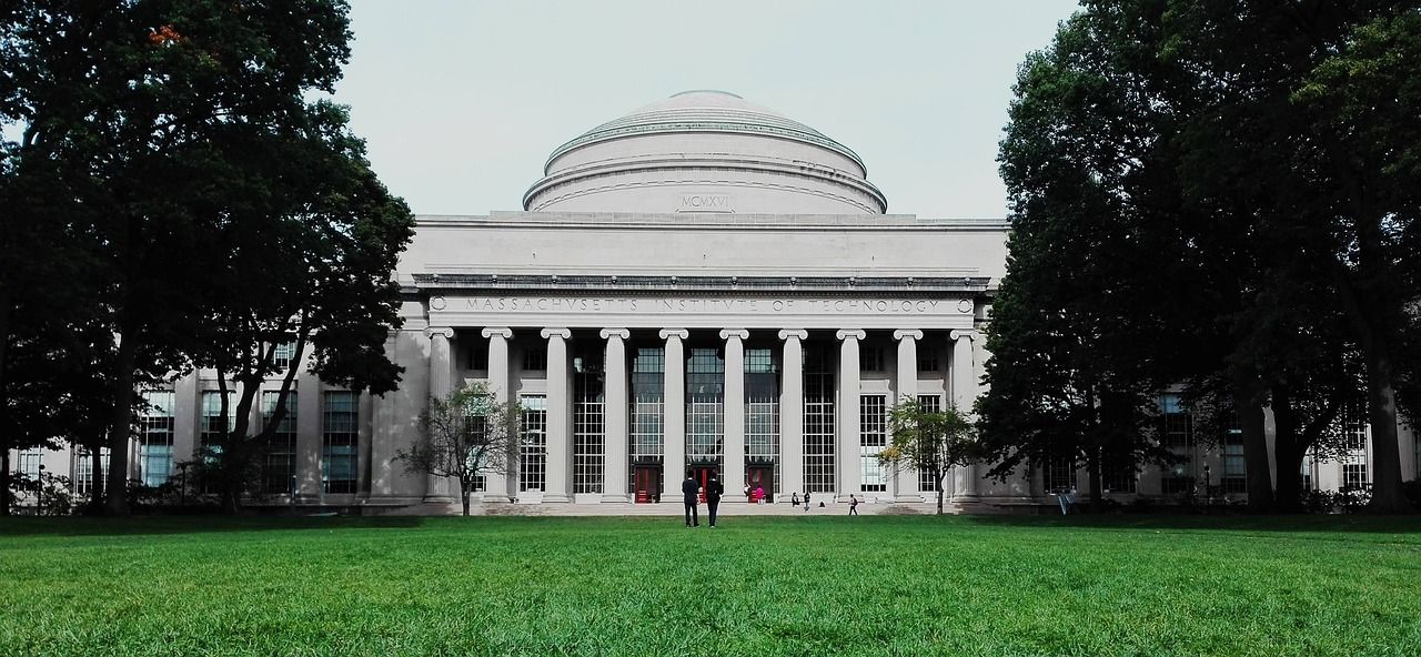 O dilema cognitivo da IA no MIT: por que a automação não substitui o esforço de aprender