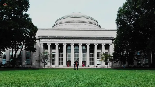 O dilema cognitivo da IA no MIT: por que a automação não substitui o esforço de aprender
