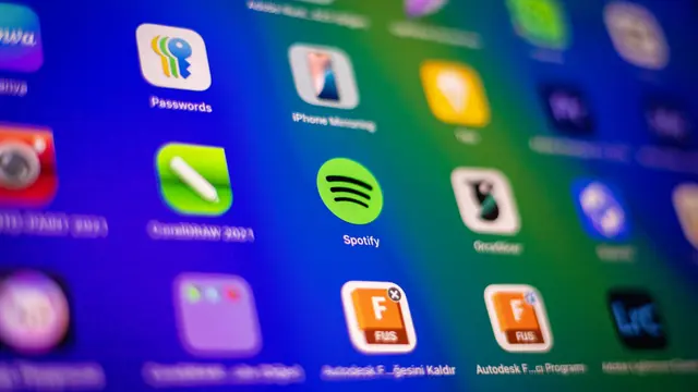 Spotify endurece combate a streams artificiais gerados por IA