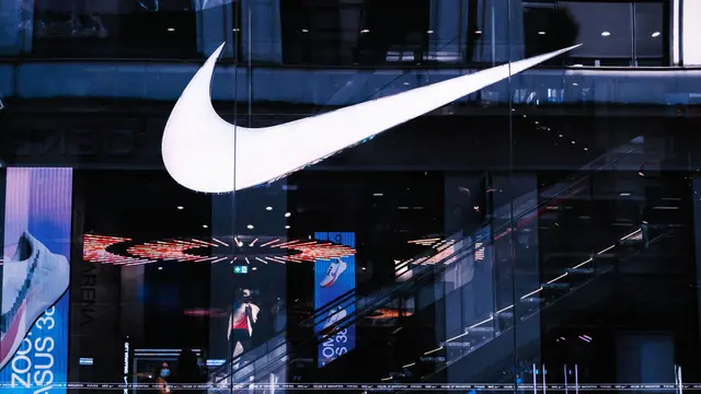 Travis Scott impulsiona lançamento do Nike Caitlin 1 — estratégia de marketing ganha força