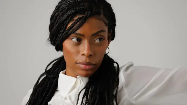 Bianca Saunders vence o BFC/Vogue Designer Fashion Fund de 2026