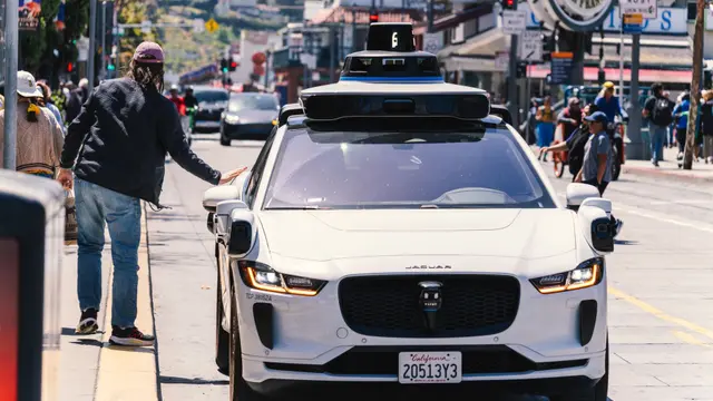 A ilusão do carro autônomo: o peso do fator humano nos bastidores da Waymo