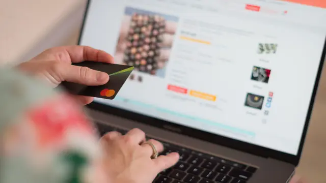 Busca do ChatGPT altera 80% das recomendações de produtos — diz estudo